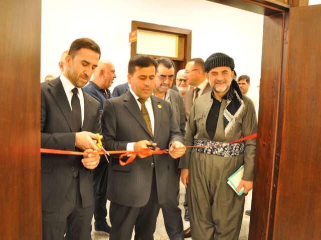 لە بەشی شەریعەی کۆلێژمان کتێبخانەیەک کرایەوە